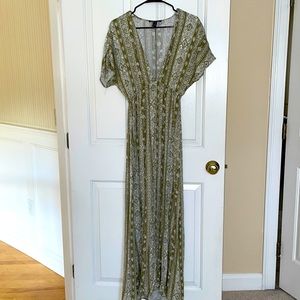 Forever 21 maxi dress, worn 1x sz small